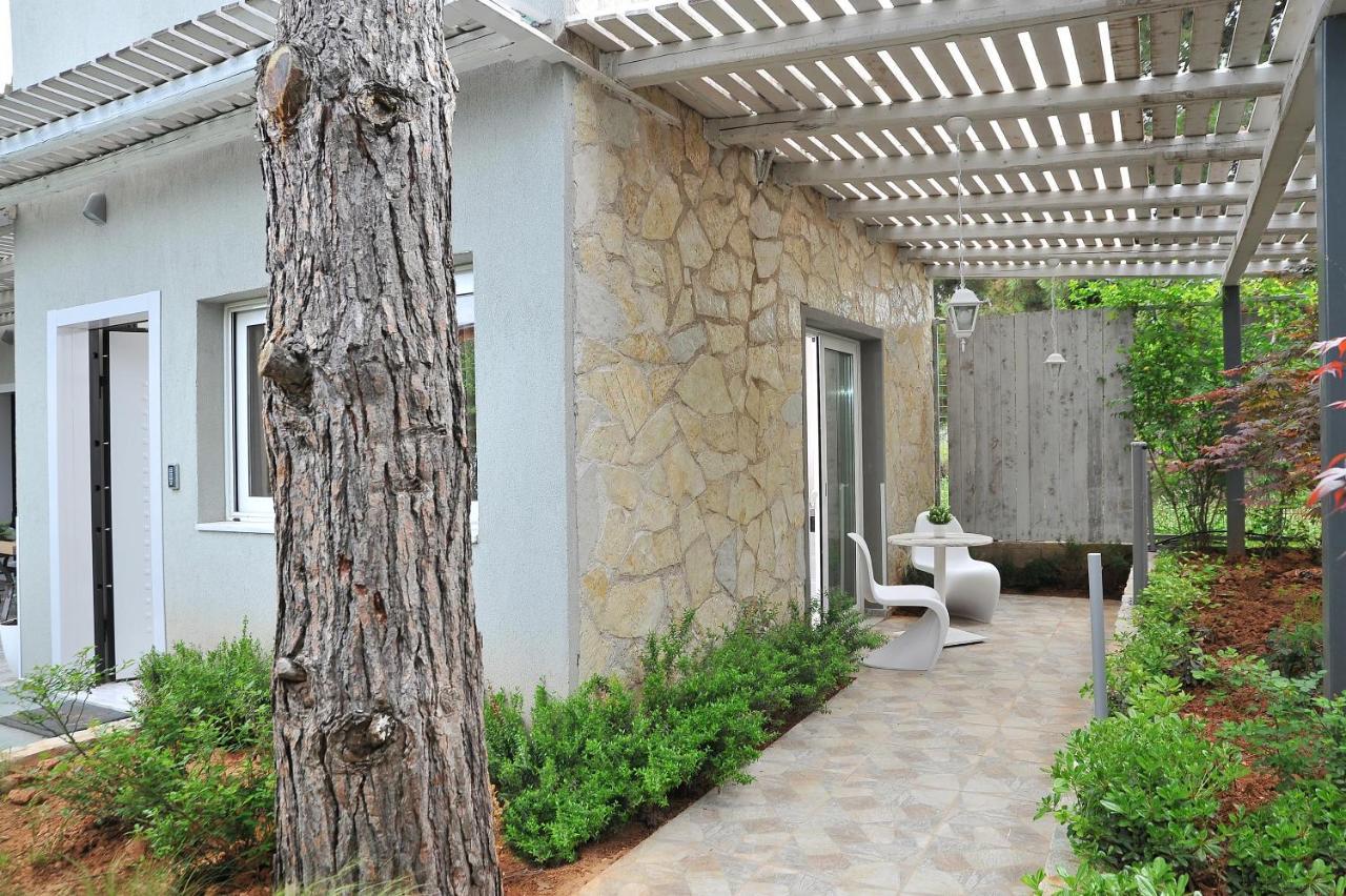 Alekos Luxury Suites Free 24H Transportation From - To Airport Луца Экстерьер фото