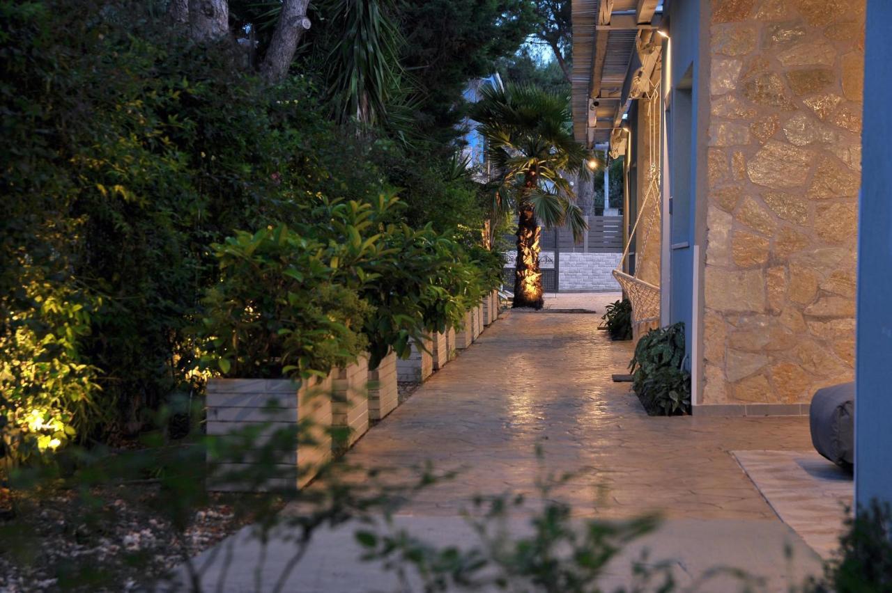 Alekos Luxury Suites Free 24H Transportation From - To Airport Луца Экстерьер фото
