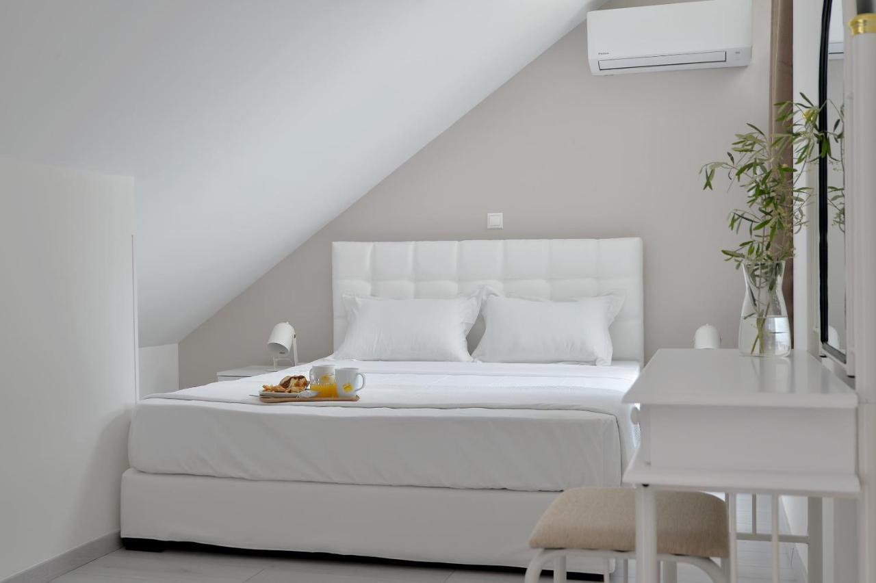 Alekos Luxury Suites Free 24H Transportation From - To Airport Луца Экстерьер фото