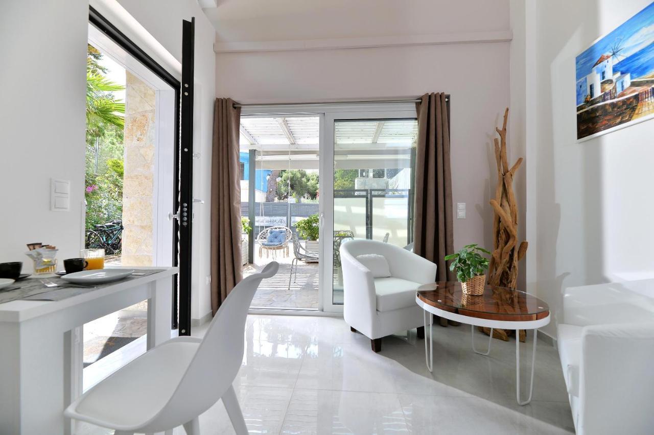 Alekos Luxury Suites Free 24H Transportation From - To Airport Луца Экстерьер фото